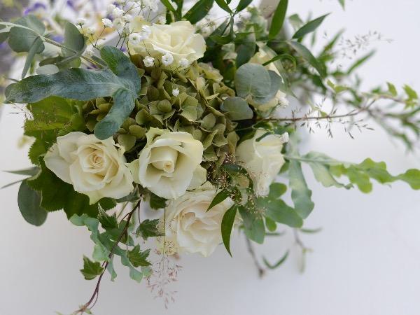 Kimppu vaalein sävyin